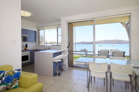 Kooringal Unit 8 / 105 Soldiers Point Road - Surfers Paradise Gold Coast 3