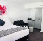 The Avenue Inn - Surfers Paradise Gold Coast
