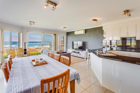 Hear The Waves At Anna Bay! - Surfers Paradise Gold Coast 4
