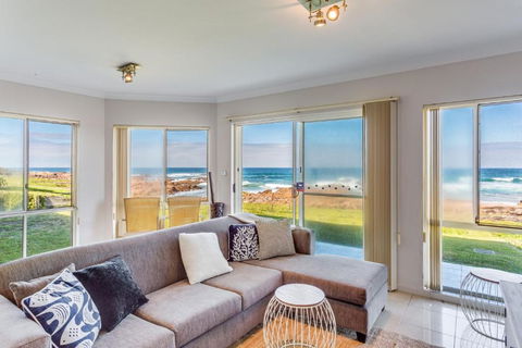 Hear The Waves At Anna Bay! - Surfers Paradise Gold Coast 3