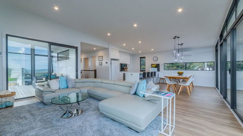 Sweeping Views Free Wifi & Netflix PET Friendly - Surfers Paradise Gold Coast 5