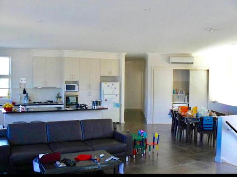 Bundalong Waterfront - Surfers Paradise Gold Coast 3