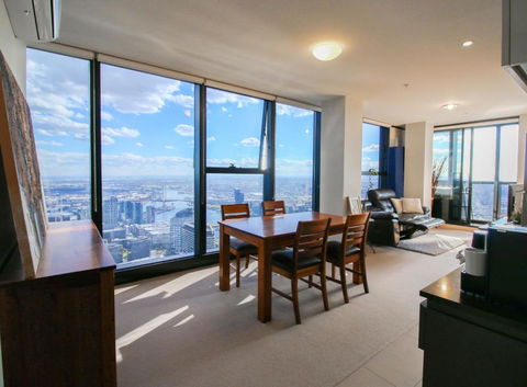 ON TOP Of THE WORLD BEST VIEWS In MELBOURNE !! - Surfers Paradise Gold Coast 6