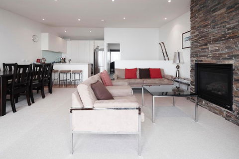 K2 12 - Surfers Paradise Gold Coast 3