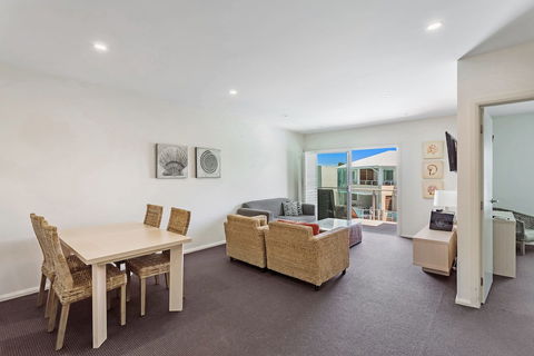 Pacific Blue Apartment 244 / 265 Sandy Point Rd - Surfers Paradise Gold Coast 0