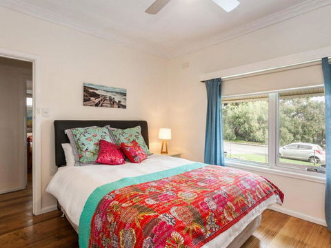 OCEAN SOUNDS Anglesea - Surfers Paradise Gold Coast 5