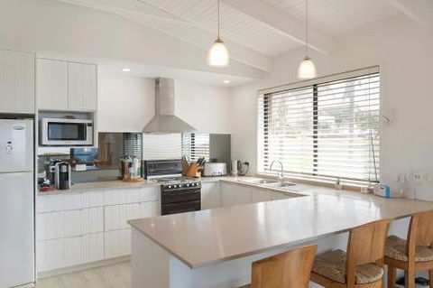 Kianga Parade Beach House - Surfers Paradise Gold Coast 2