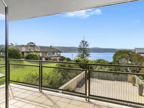 APARTMENT 29 PACIFIC APARTMENTS Grand Escape With Ocean Views - Surfers Paradise Gold Coast 4