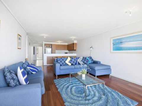 APARTMENT 11 PACIFIC APARTMENTS - Surfers Paradise Gold Coast 6