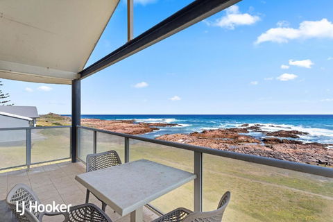 Absolute Waterfront At Anna Bay - Surfers Paradise Gold Coast 5