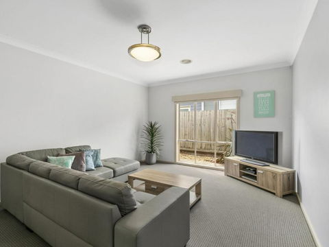 THE LOCH SURFSIDE WIFI NETFLIX PET FRIENDLY (OUTSIDE ONLY) - Surfers Paradise Gold Coast 4