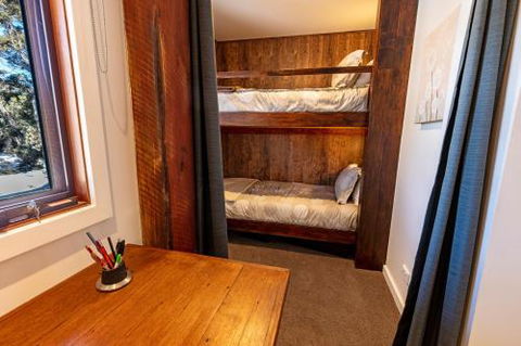 Kenyons Koppie - Surfers Paradise Gold Coast 2