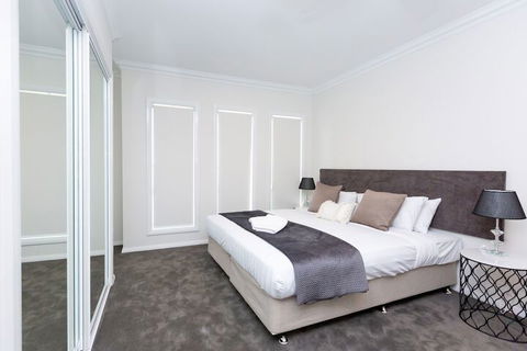 Wagga Apartments 3 - Surfers Paradise Gold Coast 4