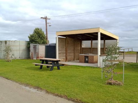 Lang Lang Caravan Park - Surfers Paradise Gold Coast 6