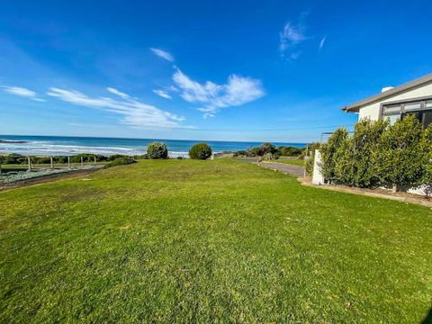 MAVI BEACH HOUSE Beachfront Wifi Views - Surfers Paradise Gold Coast 6