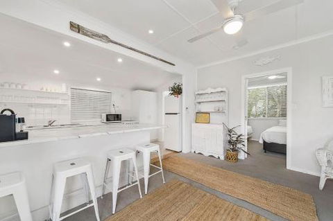 Frangipani Cottage - Surfers Paradise Gold Coast 6