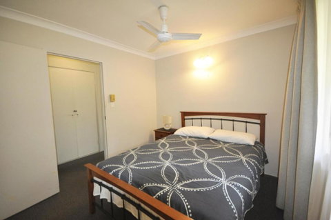 Dolphin View On South Esplanade - Surfers Paradise Gold Coast 1