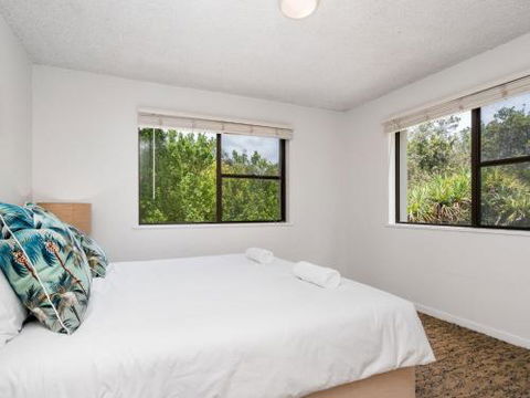 EAST COAST ESCAPES Byron Beachfront - Surfers Paradise Gold Coast 0