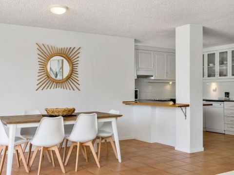 EAST COAST ESCAPES Byron Beachfront - Surfers Paradise Gold Coast 4