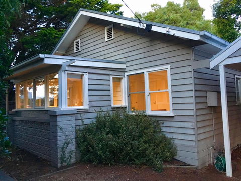 The Cute Beach House - Surfers Paradise Gold Coast 2
