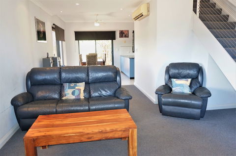 Ningaloo Breeze Villa 6 - Surfers Paradise Gold Coast 6