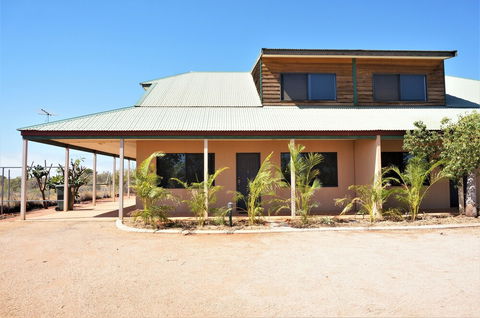 Ningaloo Breeze Villa 6 - Surfers Paradise Gold Coast 0