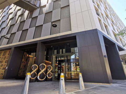 E-Waterside S Collection - Surfers Paradise Gold Coast 1