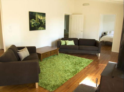 Wild Patch Retreat & Gourmet Chocolate Maker - Surfers Paradise Gold Coast 1
