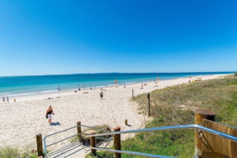 Large Family Waterfront Home With Room For A Boat Welsby Pde Bongaree - Surfers Paradise Gold Coast 0