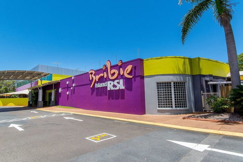 Spectacular Unit Overlooking Pumicestone Passage Welsby Pde Bongaree - Surfers Paradise Gold Coast 2
