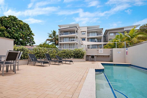 Spectacular Unit Overlooking Pumicestone Passage Welsby Pde Bongaree - Surfers Paradise Gold Coast 3