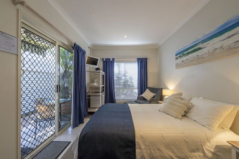 Beach House Bed & Breakfast - Surfers Paradise Gold Coast 2