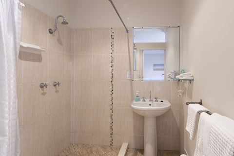 Beach House Bed & Breakfast - Surfers Paradise Gold Coast 6