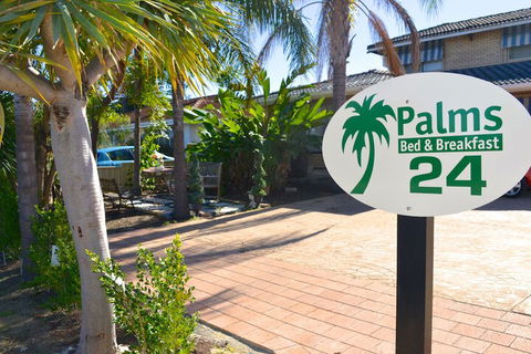 Palms Bed & Breakfast - Surfers Paradise Gold Coast 1
