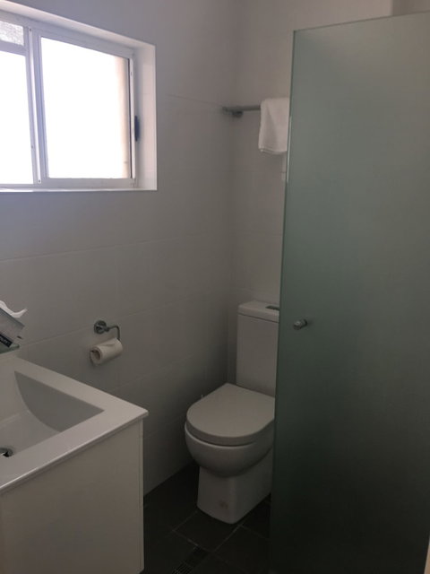 Huskisson Beach Motel - Surfers Paradise Gold Coast 3