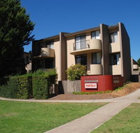 Manuka Park Apartments - Surfers Paradise Gold Coast