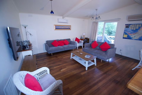 Beachwalk Cottage - Surfers Paradise Gold Coast 4