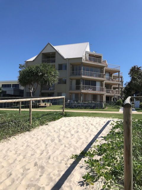Sanctuary Beach Resort - Surfers Paradise Gold Coast 1