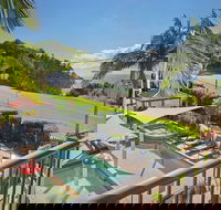 South Pacific Apartments Port Macquarie - Surfers Paradise Gold Coast