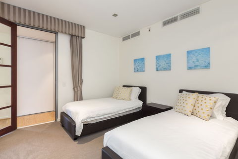 Gallery Serviced Apartments - Surfers Paradise Gold Coast 4