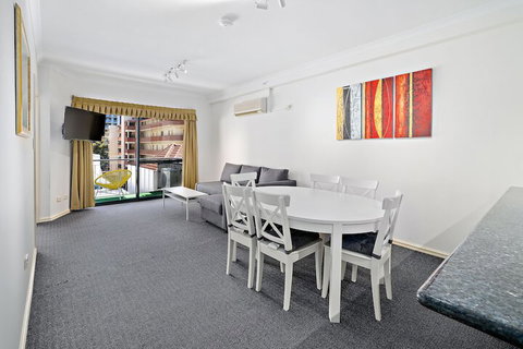 Perth City Lux Apartments - Surfers Paradise Gold Coast 6