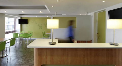 Ibis Budget Newcastle - Surfers Paradise Gold Coast 3