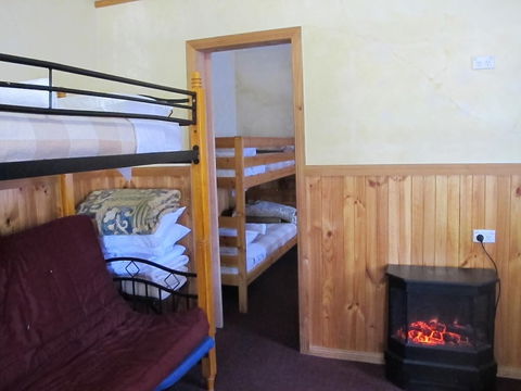 Cedar Lodge Cabins - Surfers Paradise Gold Coast 6