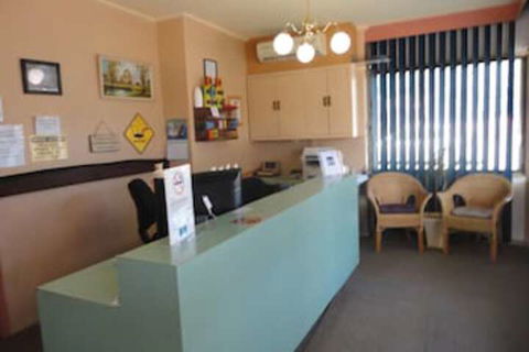 Cobb Inlander Motel - Surfers Paradise Gold Coast 3