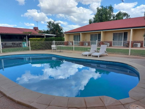 Emerald Explorers Inn - Surfers Paradise Gold Coast 0