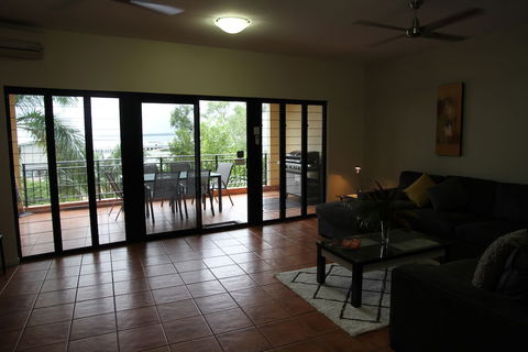 Darwin Deluxe Apartments - Surfers Paradise Gold Coast 6