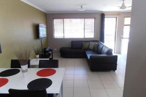Beachside Court Holiday Apartments - Surfers Paradise Gold Coast 5