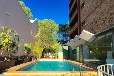 Meticulously Designed Sydney Aptmnt - Surfers Paradise Gold Coast 3