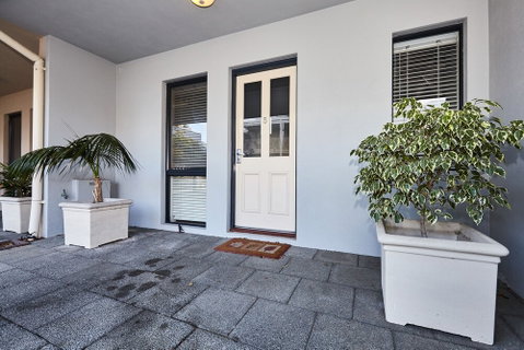 Fremantle Townhouse Unit 5 - Surfers Paradise Gold Coast 0