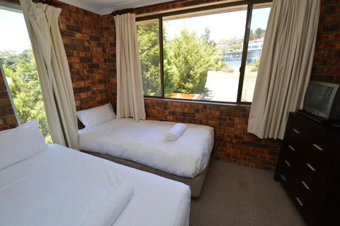 Ellswood 5 - Surfers Paradise Gold Coast 1